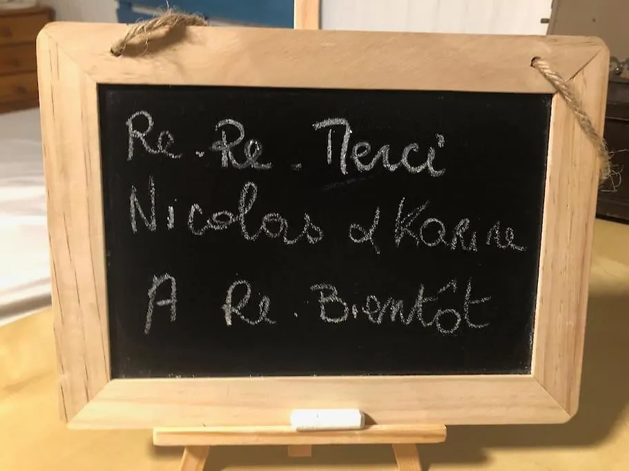 Studio De Charme Pour Sejour Tranquille A Deux Meyzieu 0*,